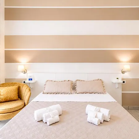 Bamba Luxury Suites Napoli Central Station-2